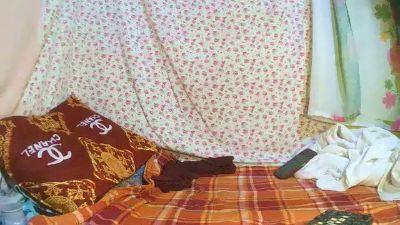 Sandrine05 live cam on Cam4