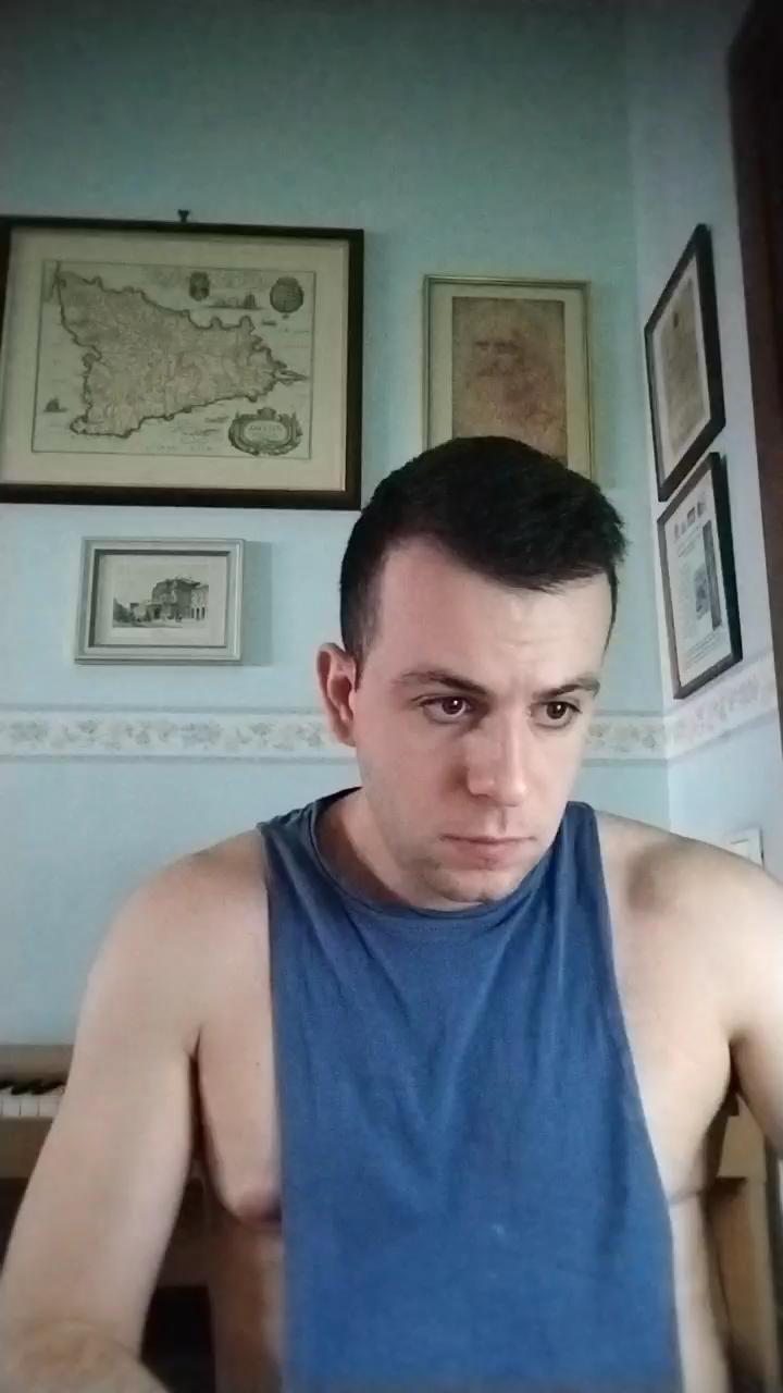 Sandruzzu live cam on Cam4