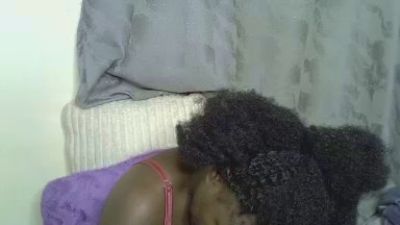 Sansa_s live cam on Cam4