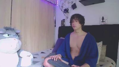 Santiago_xhot live cam on Cam4