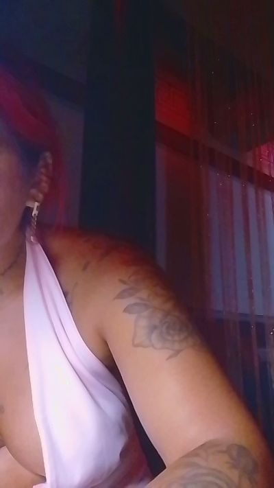 Sara95 live cam on Cam4