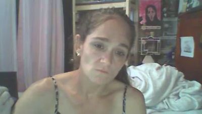 SaraLaw22 live cam on Cam4