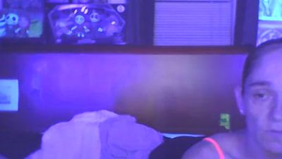 SaraLaw22 live cam on Cam4