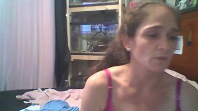 SaraLaw22 live cam on Cam4