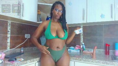 SaraMarks live cam on Cam4