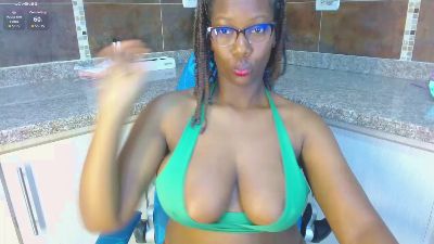 SaraMarks live cam on Cam4