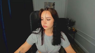 SaraQwerny live cam on Cam4