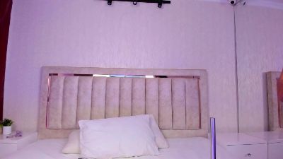 SaraRossi_ live cam on Cam4
