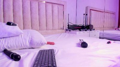 SaraRossi_ live cam on Cam4