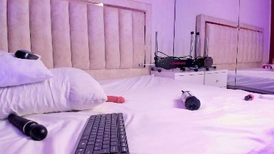 SaraRossi_ live cam on Cam4