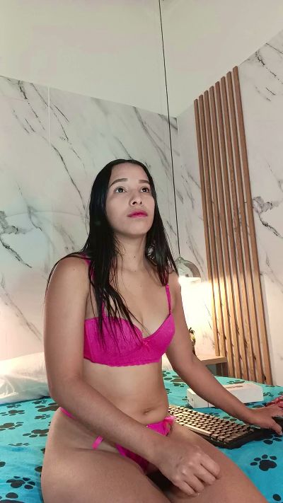 Sara_Myers live cam on Cam4