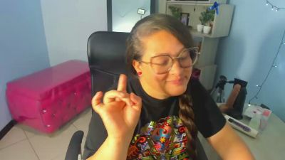 Sara_Thonson_ live cam on Cam4