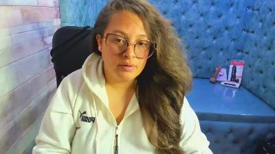 Sara_Thonson_ live cam on Cam4