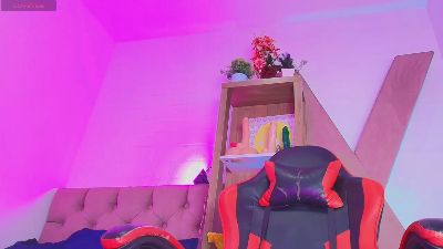 Saraa_More live cam on Cam4