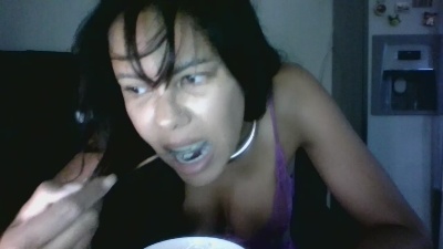 Saraaa96 live cam on Cam4
