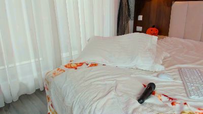 Saradiamond01 live cam on Cam4