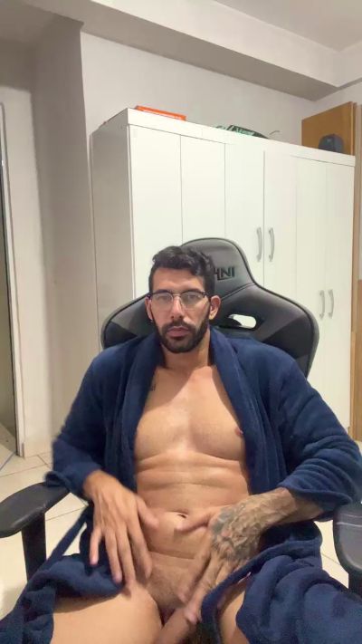 Saradoalto23 live cam on Cam4