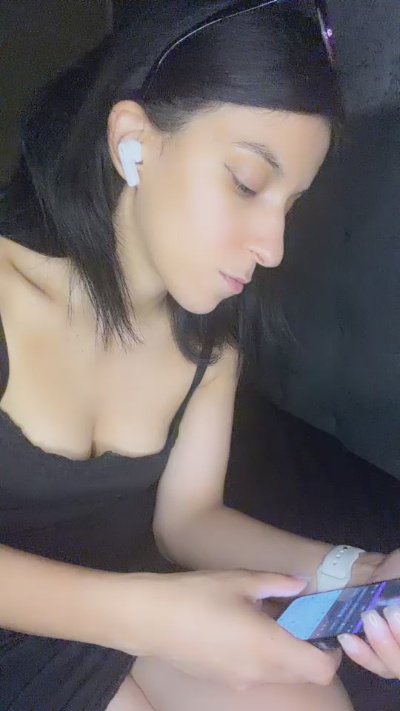 Saraf live cam on Cam4