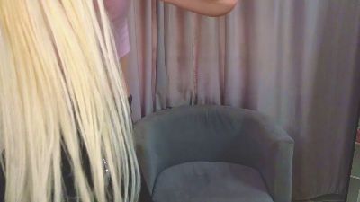 SarahFricks live cam on Cam4