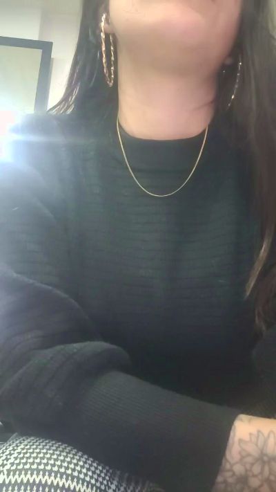 SarahRusso live cam on Cam4