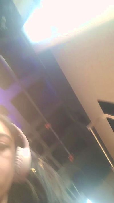 SarahRusso live cam on Cam4