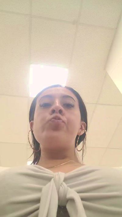 SarahRusso live cam on Cam4