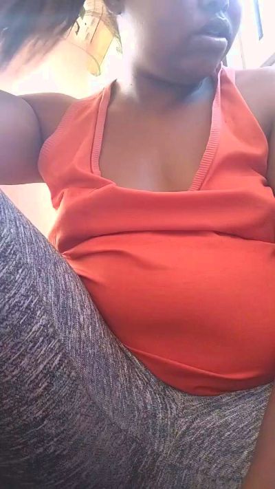 Sarahkwel live cam on Cam4