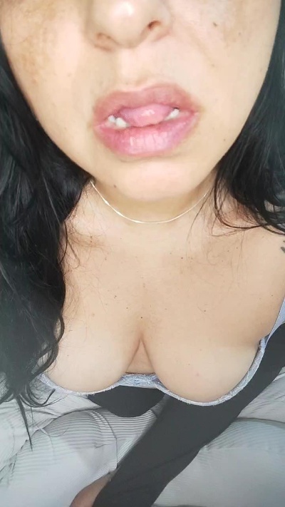 Sarahsua live cam on Cam4