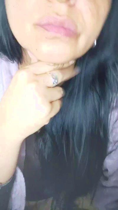 Sarahsua live cam on Cam4