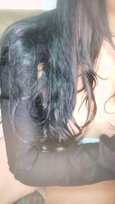 Sarahsua live cam on Cam4