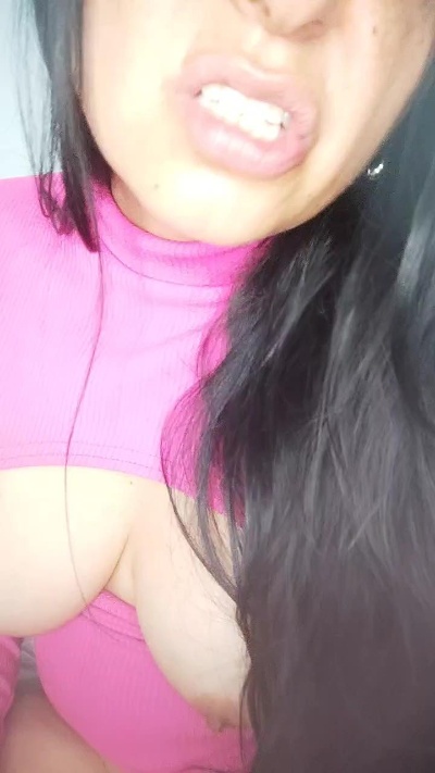 Sarahsua live cam on Cam4