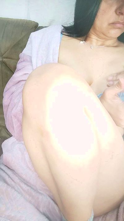 Sarahsua live cam on Cam4