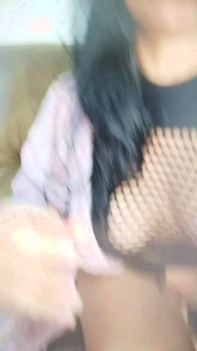 Sarahsua live cam on Cam4