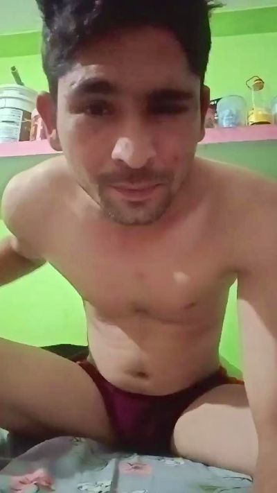 Saraleona777 live cam on Cam4