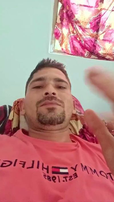 Saraleona777 live cam on Cam4