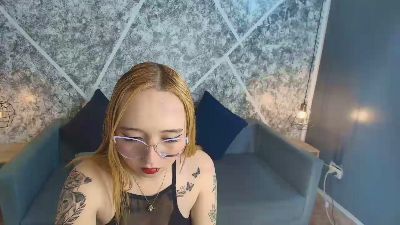 Saraross1 live cam on Cam4