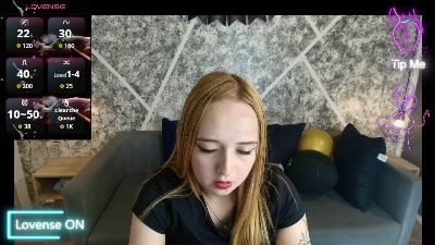 Saraross1 live cam on Cam4