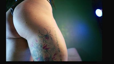 Saratrita97 live cam on Cam4