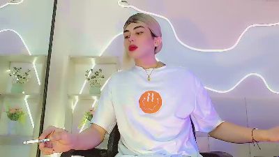 Saraypiink live cam on Cam4