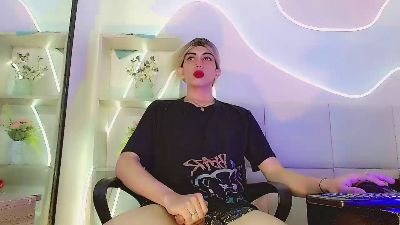 Saraypiink live cam on Cam4