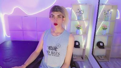 Saraypiink live cam on Cam4