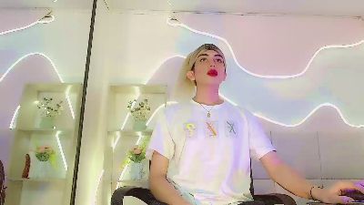 Saraypiink live cam on Cam4