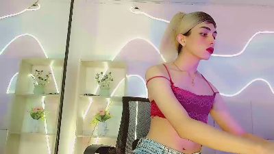Saraypiink live cam on Cam4