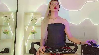 Saraypiink live cam on Cam4