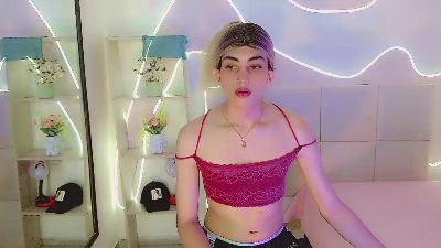 Saraypiink live cam on Cam4