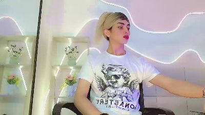 Saraypiink live cam on Cam4
