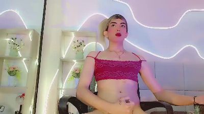 Saraypiink live cam on Cam4