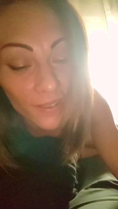 Saretta23 live cam on Cam4