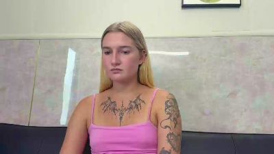 SariMayfield live cam on Cam4