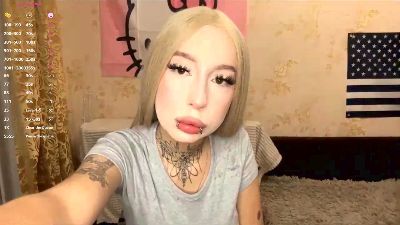 SarinaWiddows live cam on Cam4